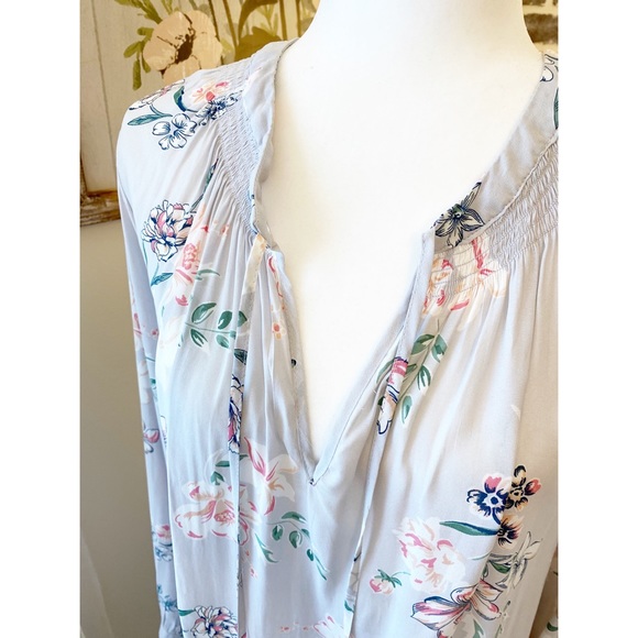 Torrid Floral Blouse - Picture 2 of 10